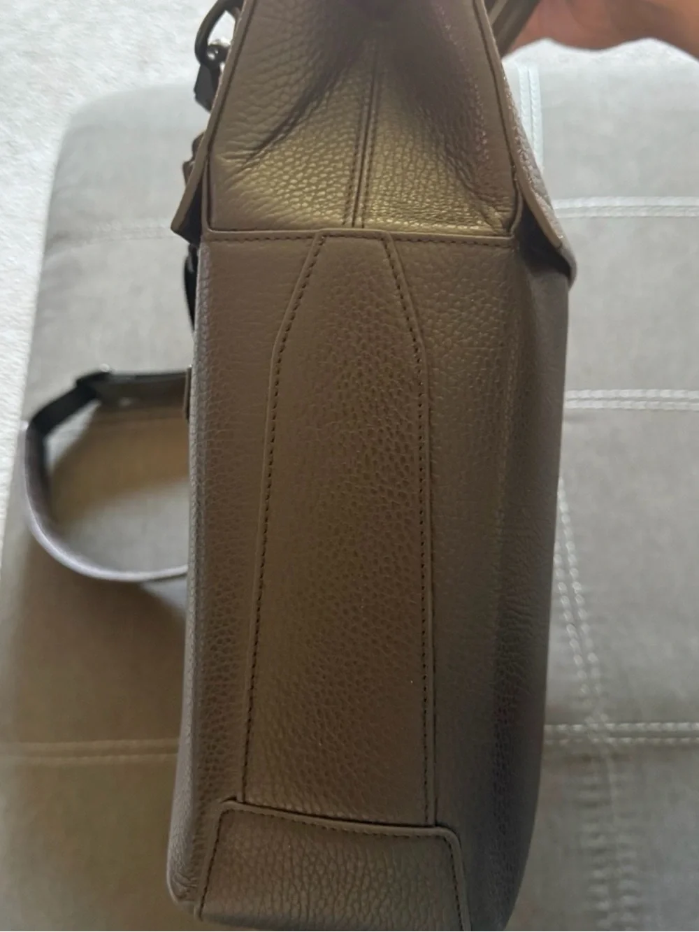 Grams 28 Mens Briefcase - Picture 8 of 11